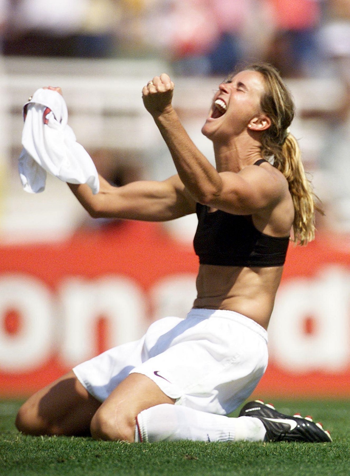 Brandi Chastain pic