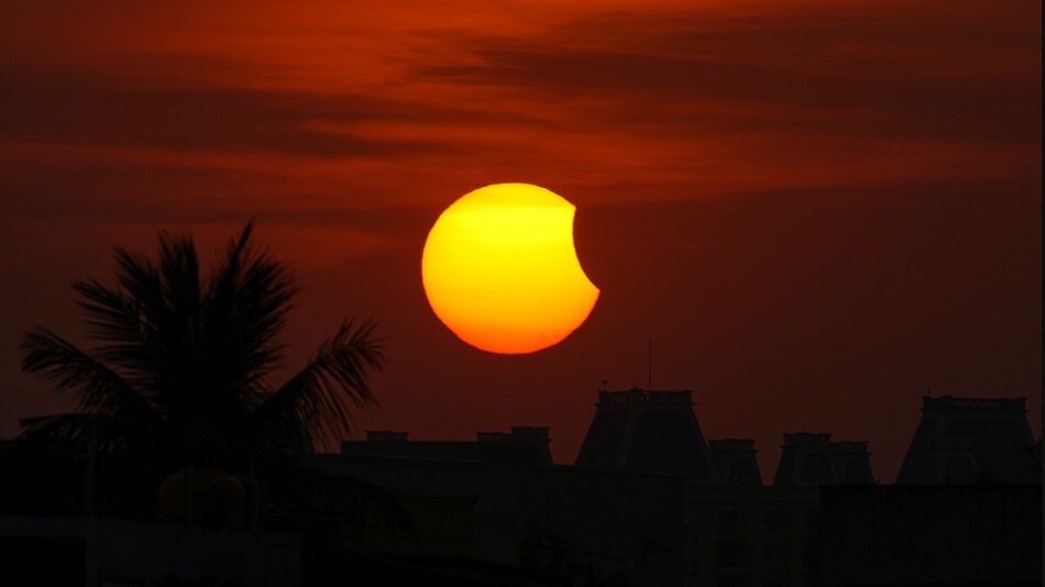 सूर्य ग्रहण