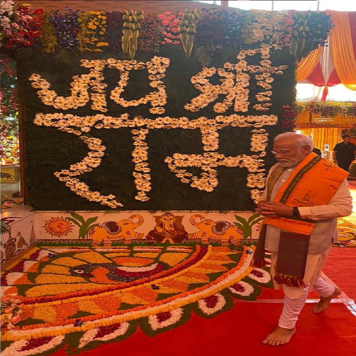 दिवाली की पूर्व संध्या पर अयोध्या में जलाए गए 17 लाख दीए, पीएम मोदी भी हुए कार्यक्रम में शामिल
