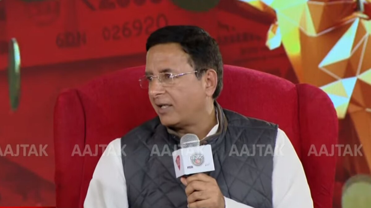 बजट आजतक में चर्चा करते कांग्रेस नेता रणदीप सुरजेवाला