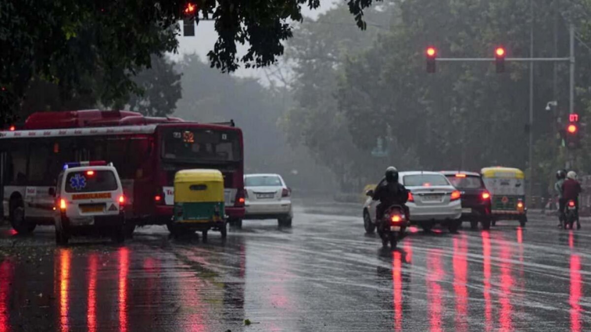 Weather Today: दिल्ली-NCR में बारिश के साथ सुबह की शुरुआत, तापमान में आई गिरावट! जानें देशभर के मौसम पर क्या है अपडेट