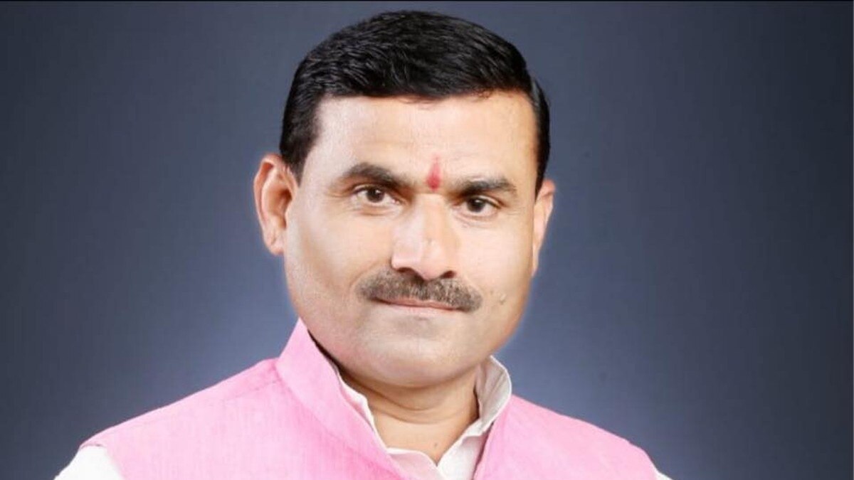 कांग्रेस नेता मनोज बागरी पर पार्टी की विधायक ने दर्ज कराई FIR.