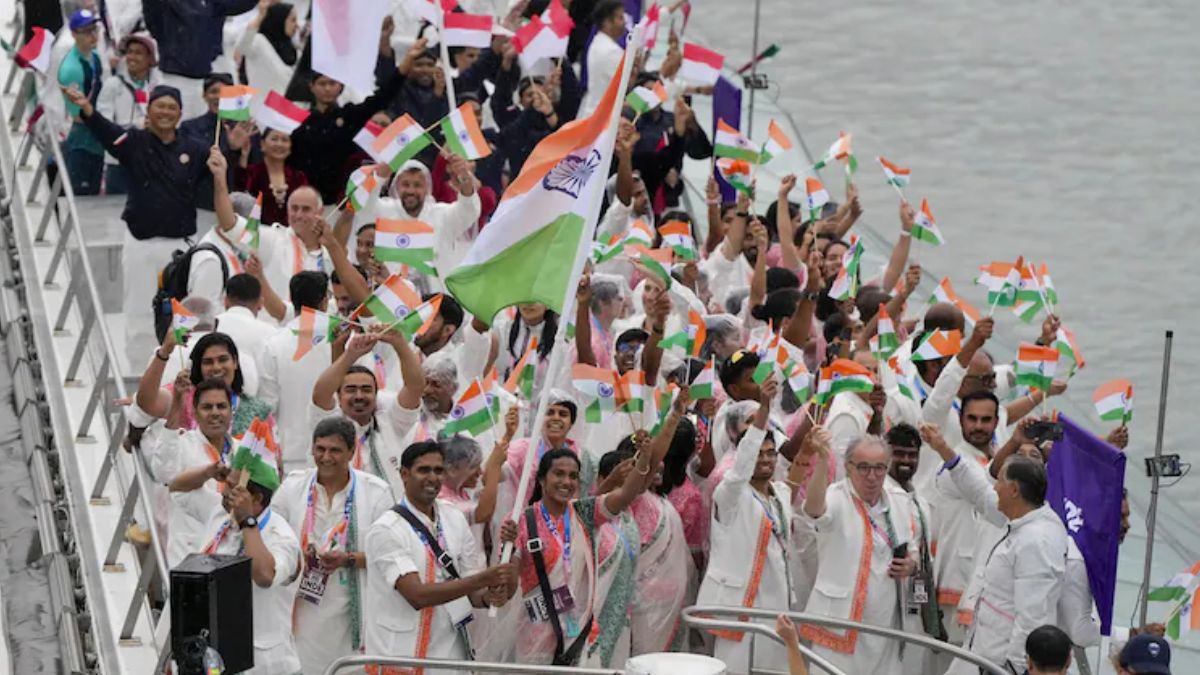 पेरिस ओलंपिक में पीवी सिंधु और शरत कमल बने ध्वजवाहक