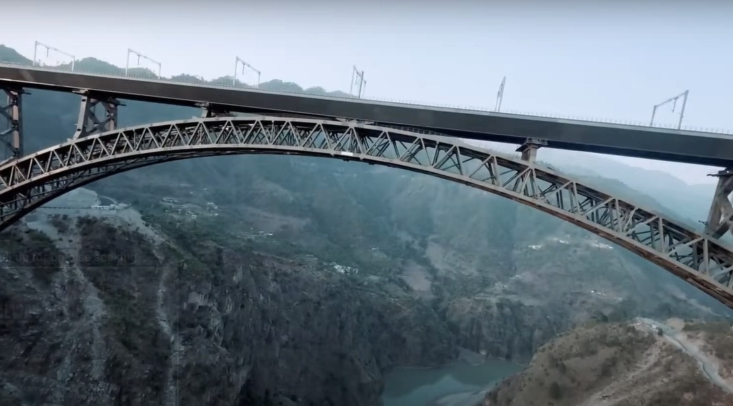  40 टन TNT के बराबर तीव्रता वाले विस्फोटों को भी झेल सकता यह पुल