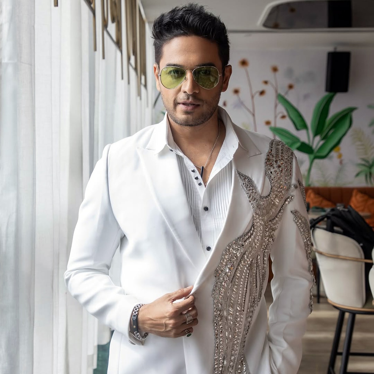 गौरव खन्ना 