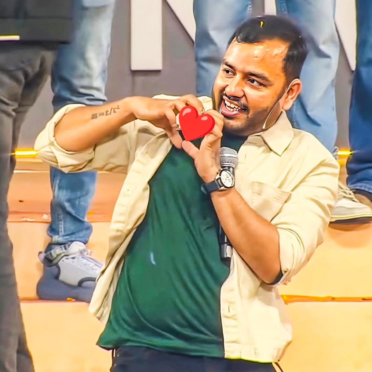 अलख पांडे