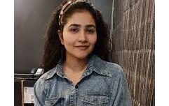 आंचल तिवारी | एक्ट्रेस