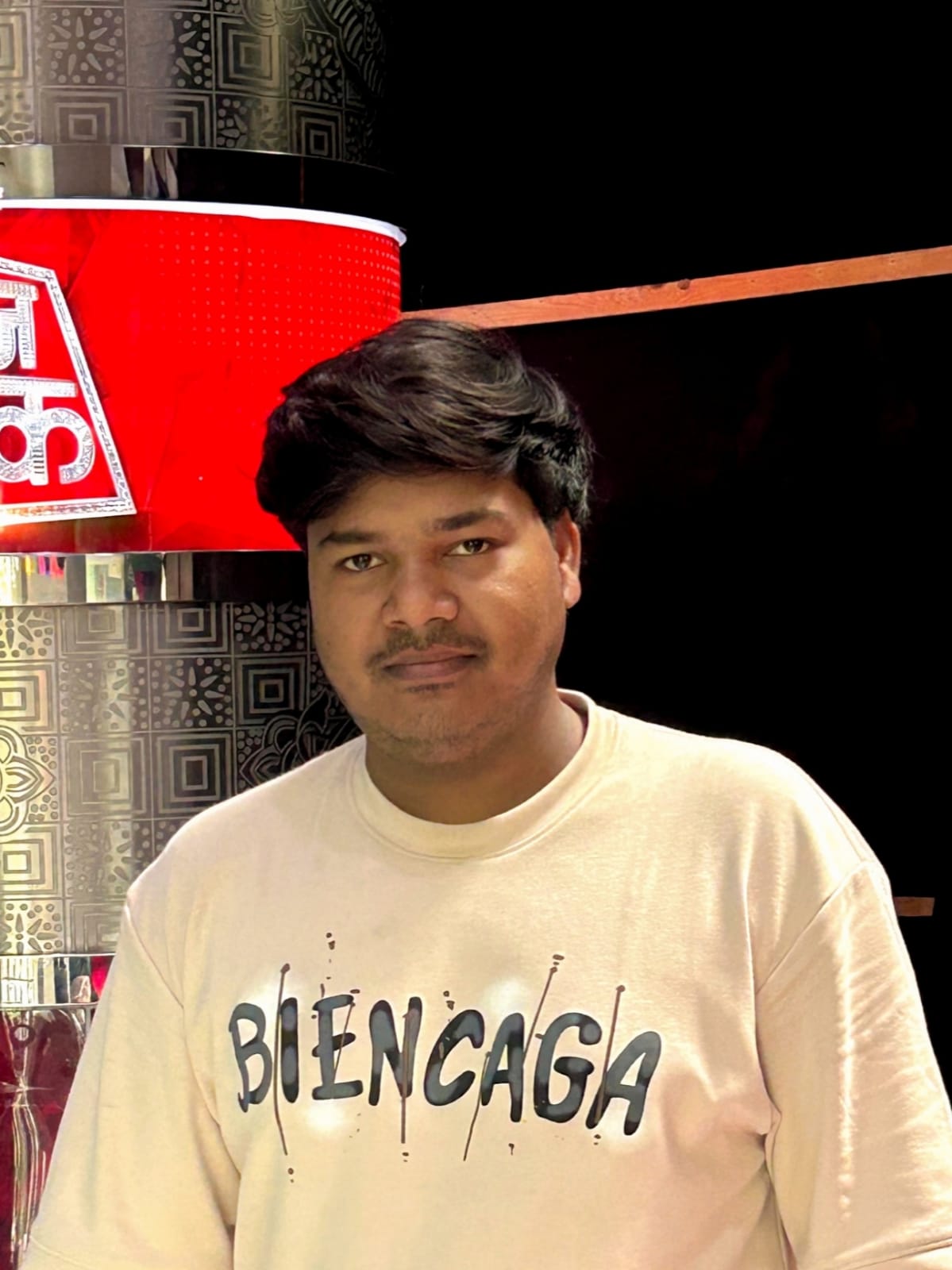 अभिषेक पाठक