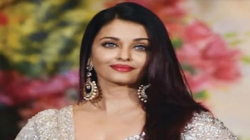 Geylar yigitlarning siydigini ichishadi Keeley Hazel porno video