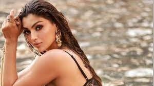 आकांक्षा पुरी