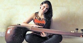 आकृति कक्कड़