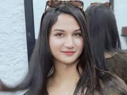 अनाया बांगड़