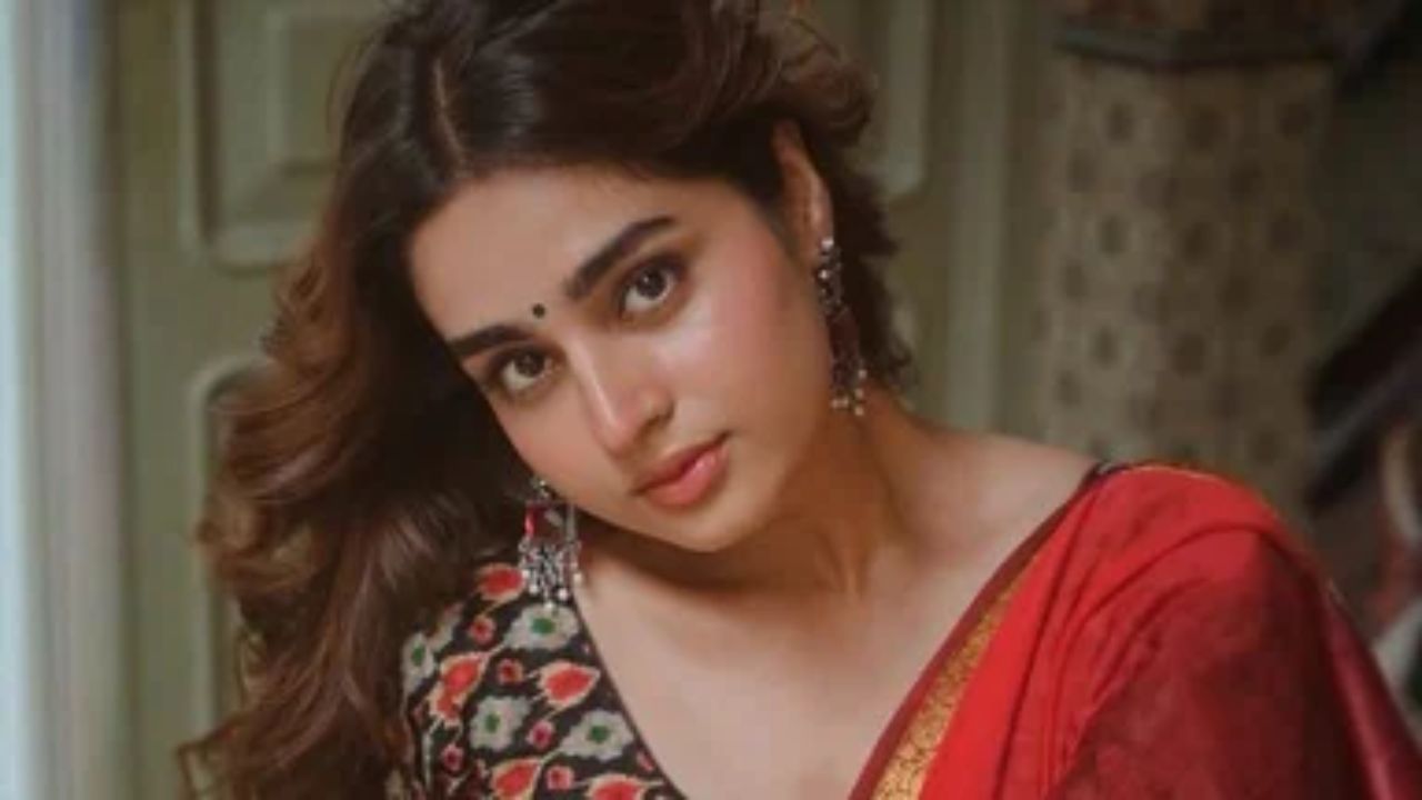 आयशा खान