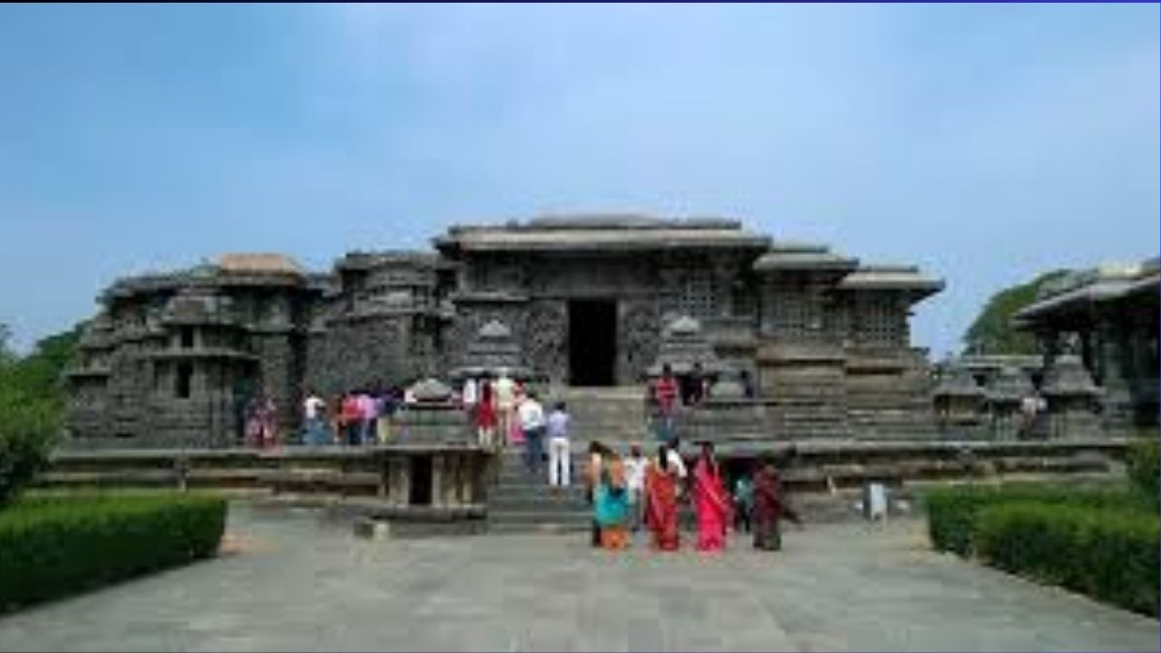 बेलूर और हलेबिडु मंदिर