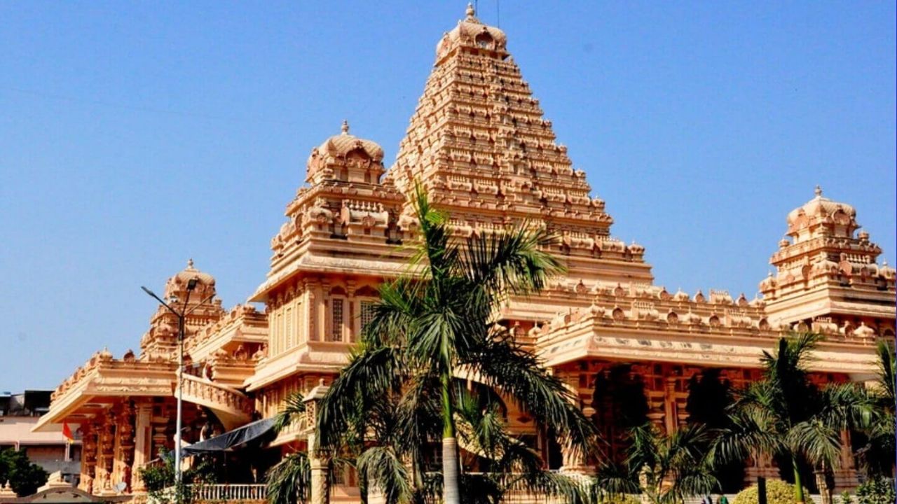 छतरपुर मंदिर