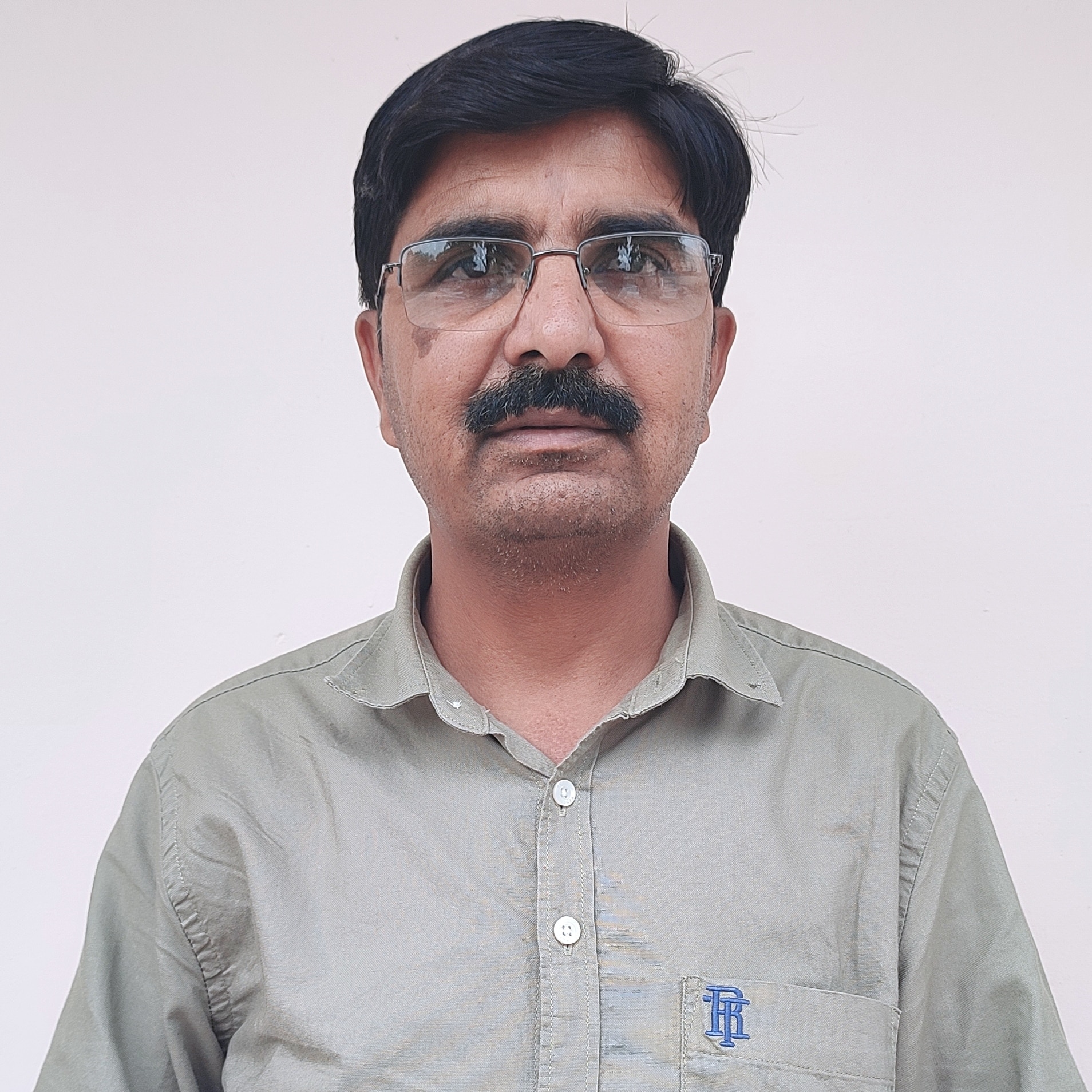 देशराज सिंह चौहान 