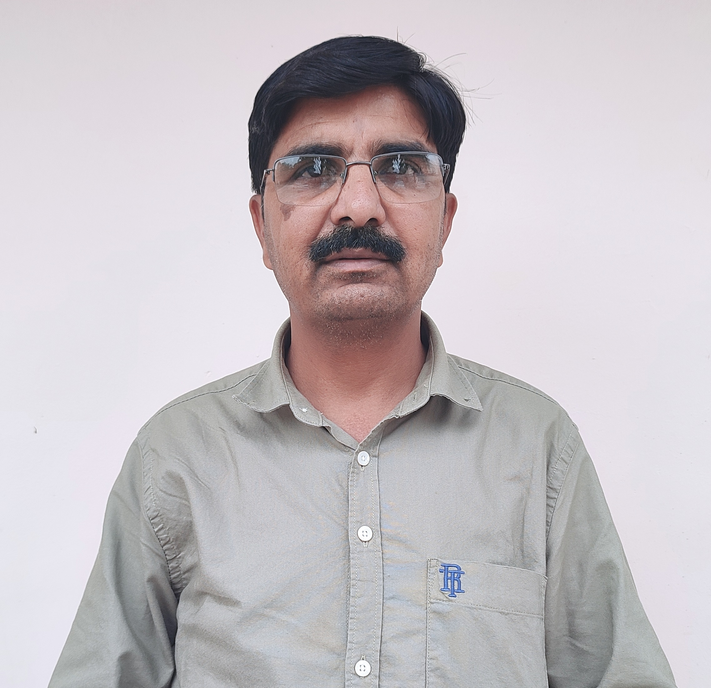 देशराज सिंह चौहान 