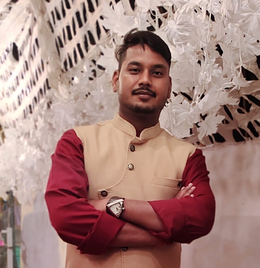 दुर्गेश यादव 