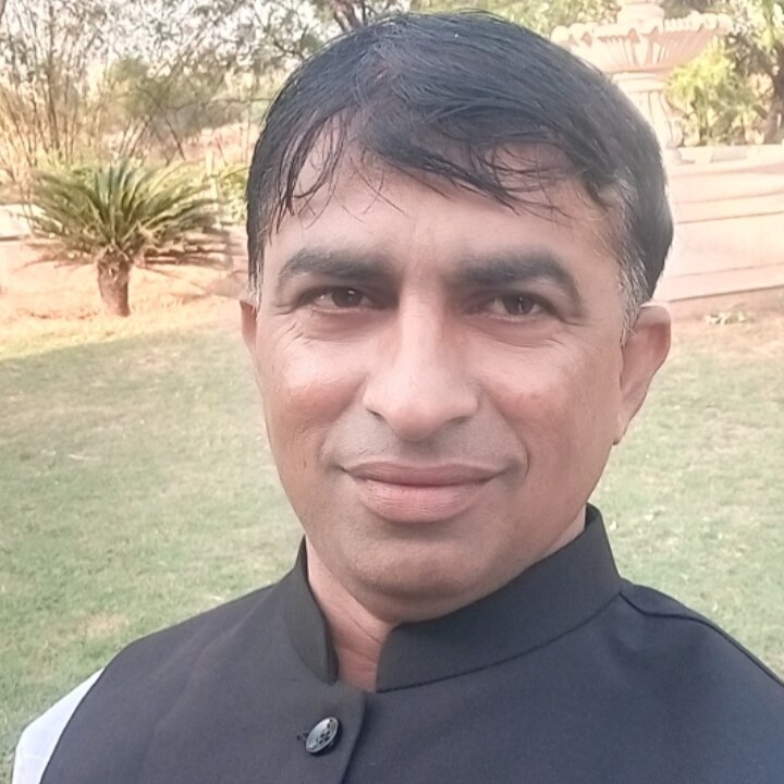 हसमुख पटेल