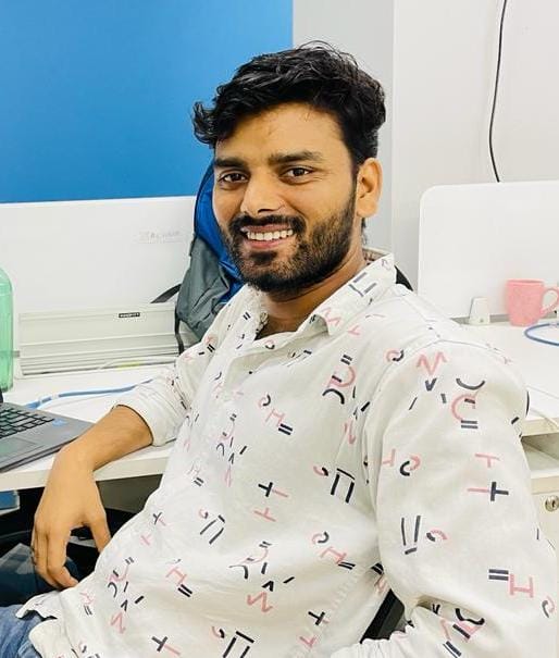 हिमांशु द्विवेदी 