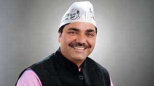 नरेश बालियान  