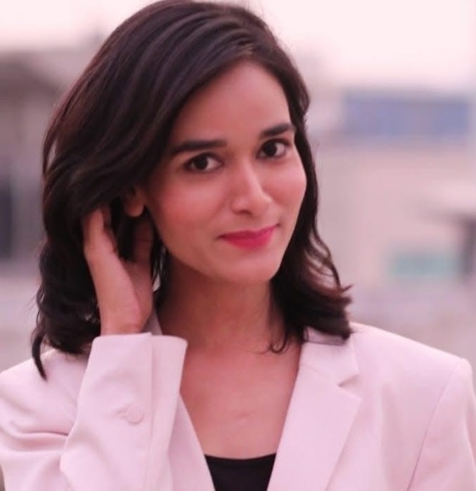 नाज़िया नाज़