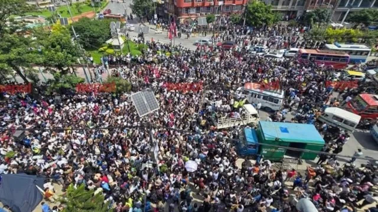Nepal Gen Z Revolution Latest News, Updates in Hindi | नेपाल Gen-Z रेवोलूशन के समाचार और अपडेट - AajTak