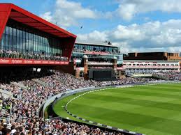 ओल्ड ट्रैफर्ड मैदान