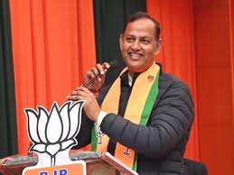 रविंद्र इंद्राज सिंह