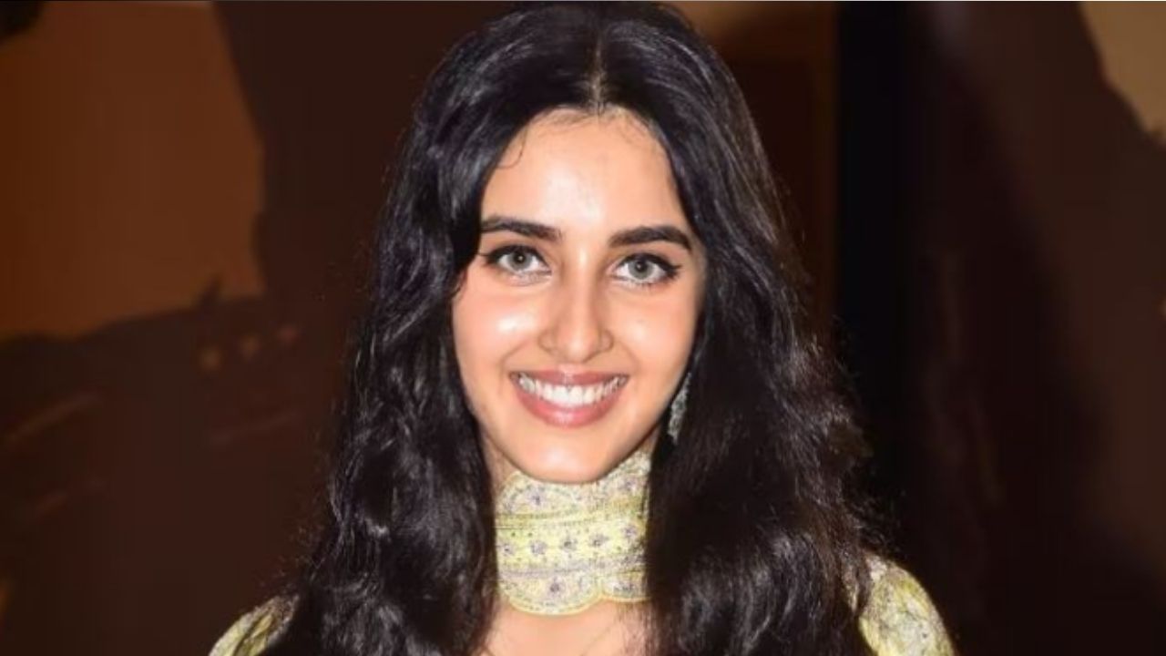 सिमरत कौर रंधावा