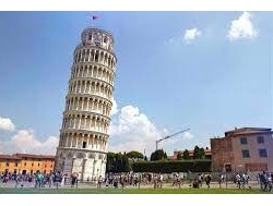 पीसा की झुकी मीनार