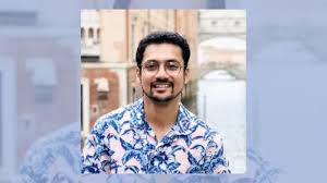 त्रपित बंसल