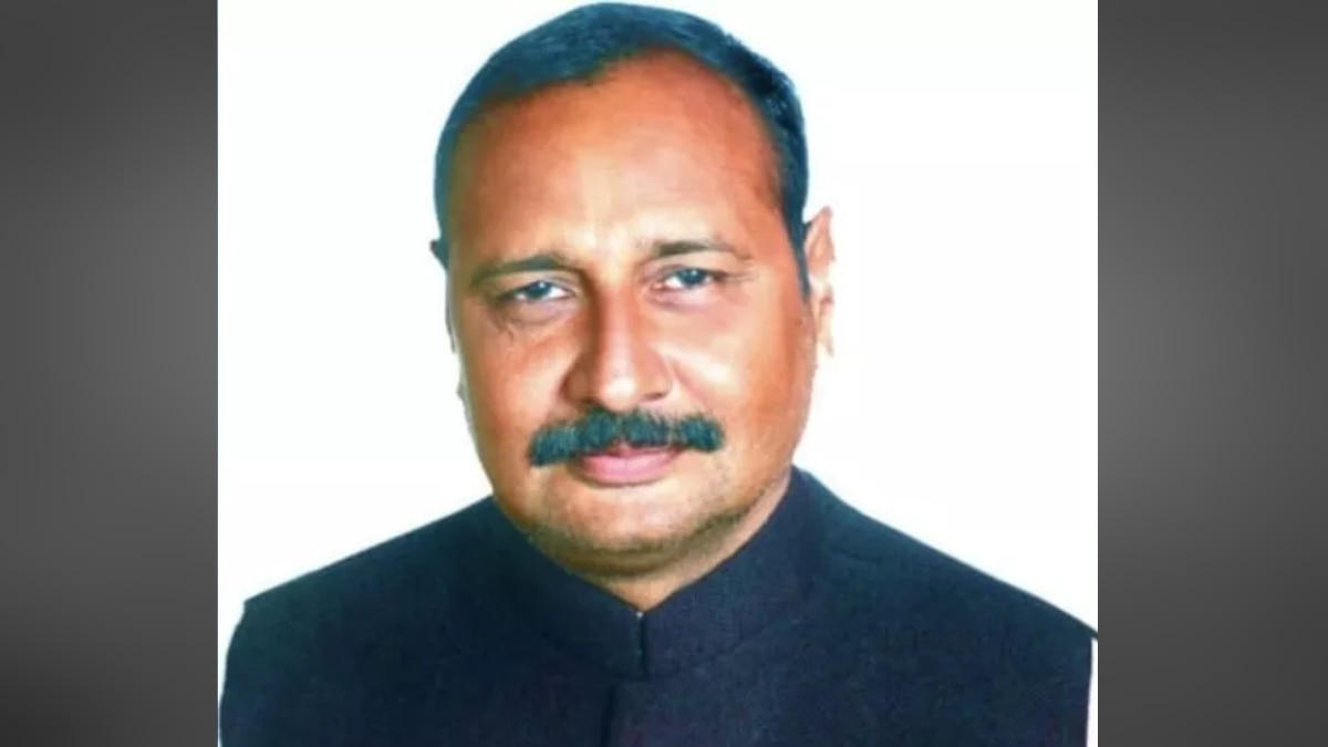 विनय तिवारी