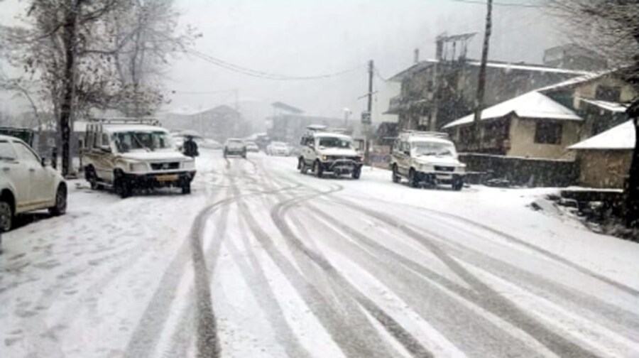 Today's Weather: हिमाचल प्रदेश और उत्तराखंड में बर्फबारी, जानें क्या रहा देश में मौसम का हाल - today weather forecast 21 01 2020 imd rain snowfall alert cold wave temperature hill stations