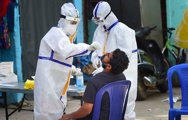 महाराष्ट्र पुलिस में संक्रमित जवानों की संख्या 10,163 और 109 की मौत - corona virus live updates corona tracker unlock 3 covid19 death toll in india maharashtra lbs - AajTak