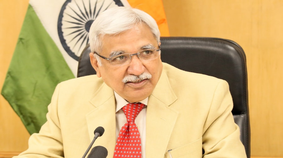 बिहार विधानसभा चुनावः 28 अक्टूबर, 3-7 नवंबर को वोटिंग, 10 को आएंगे नतीजे बिहार विधानसभा चुनावः 28 अक्टूबर, 3-7 नवंबर को वोटिंग, 10 को आएंगे नतीजे