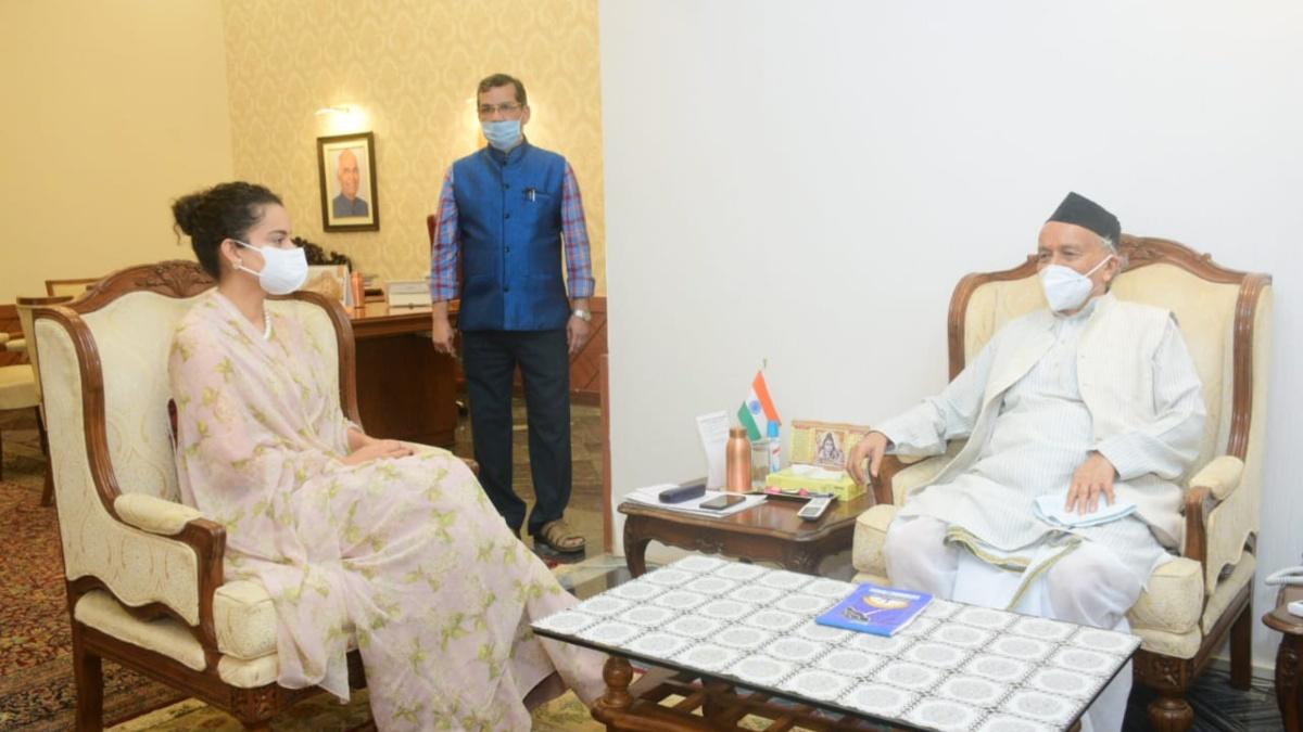 कंगना रनौत और भगत सिंह कोश्यारी 