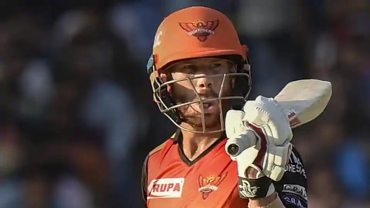 MI vs SRH Live Score mumbai indians vs sunrisers hyderabad IPL 2020 
