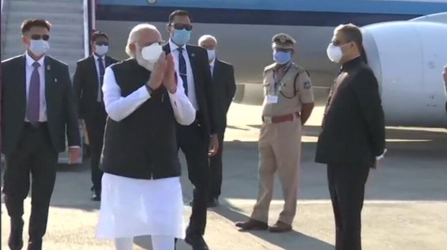 Live: अहमदाबाद में Zydus बायोटेक पार्क पहुंचे PM मोदी, कोरोना वैक्सीन की तैयारियों का ले रहे हैं जायजा Live: अहमदाबाद में Zydus बायोटेक पार्क पहुंचे PM मोदी, कोरोना वैक्सीन की तैयारियों का ले रहे हैं जायजा