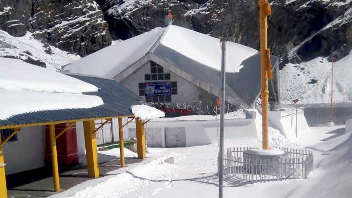 Snowfall In Chamoli