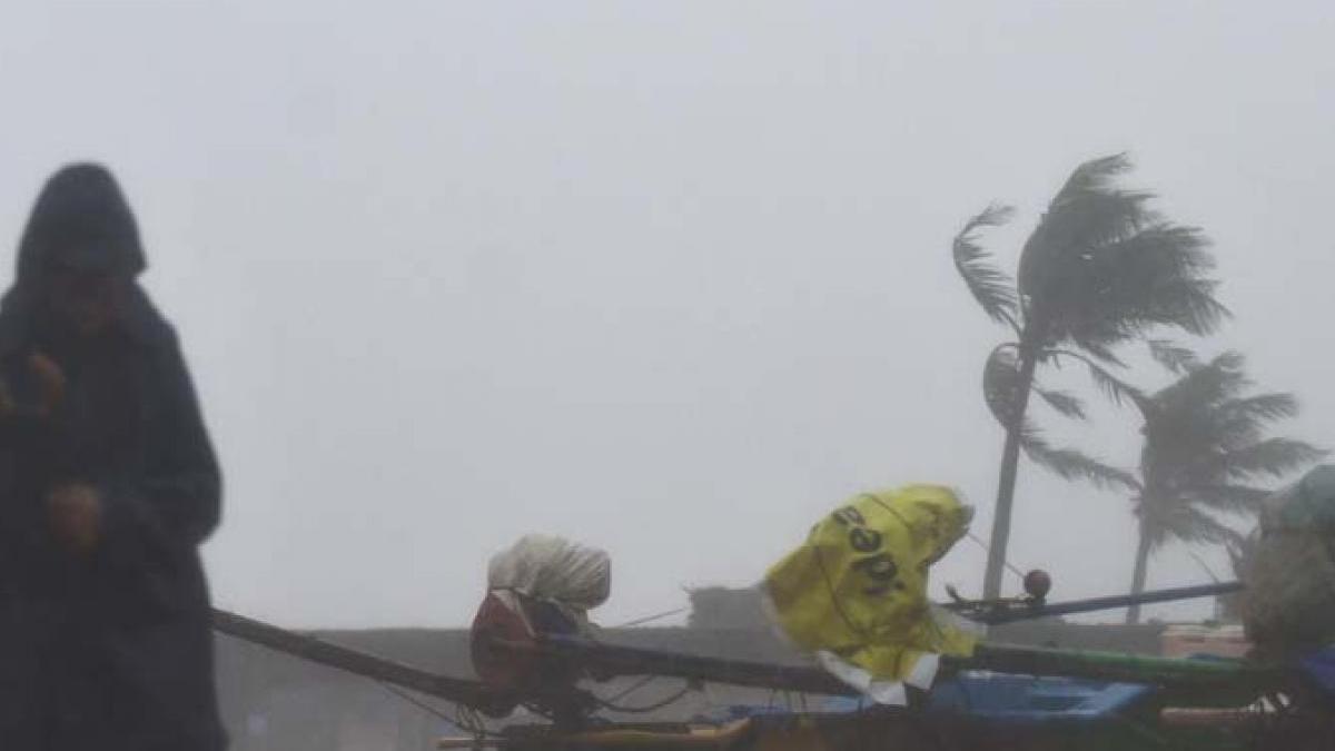 Nivar Cyclone Latest News Updates 25 November 2020