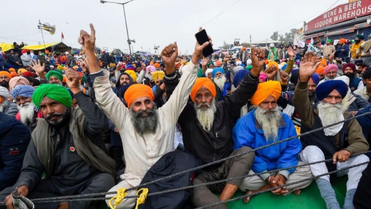 जारी है किसानों का आंदोलन 