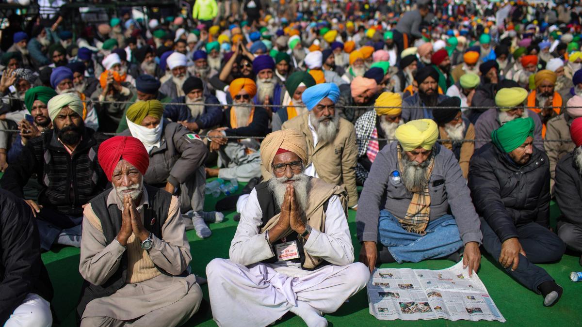 दिल्ली के सिंघु बॉर्डर पर डटे किसान