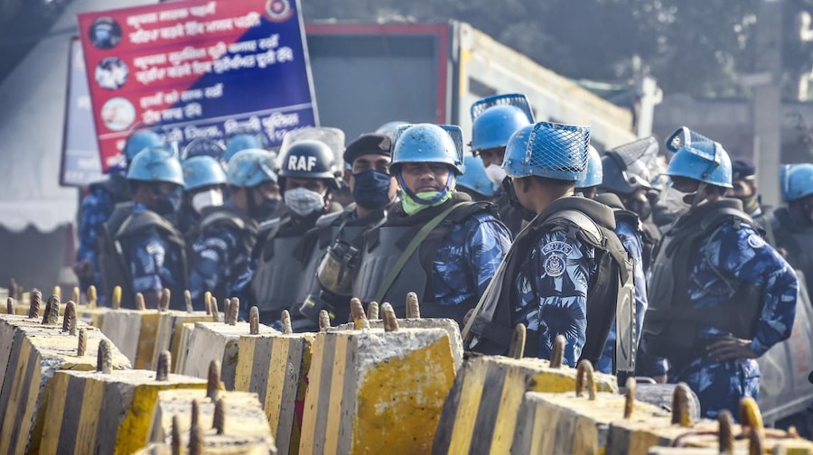 देश के अलग-अलग हिस्सों में भारत बंद का असर