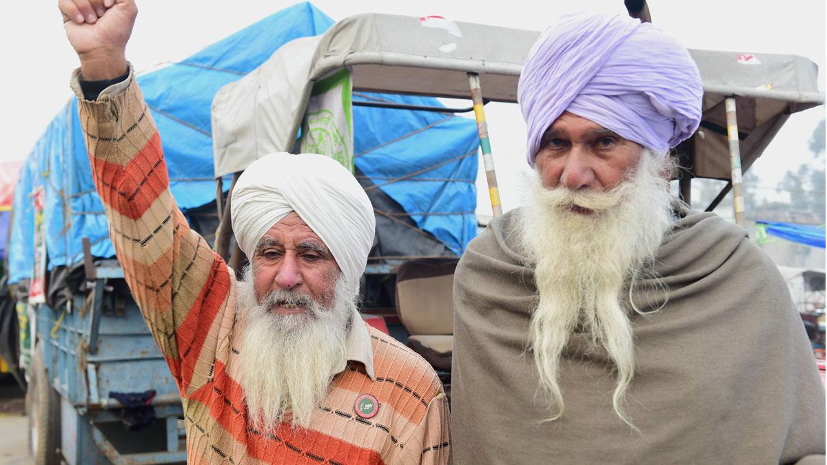 कृषि कानूनों के खिलाफ किसानों का आंदोलन जारी (फोटो- PTI)