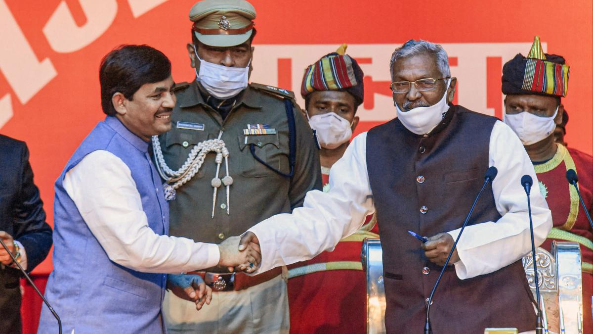 बिहार सरकार में मंत्री बने शाहनवाज हुसैन