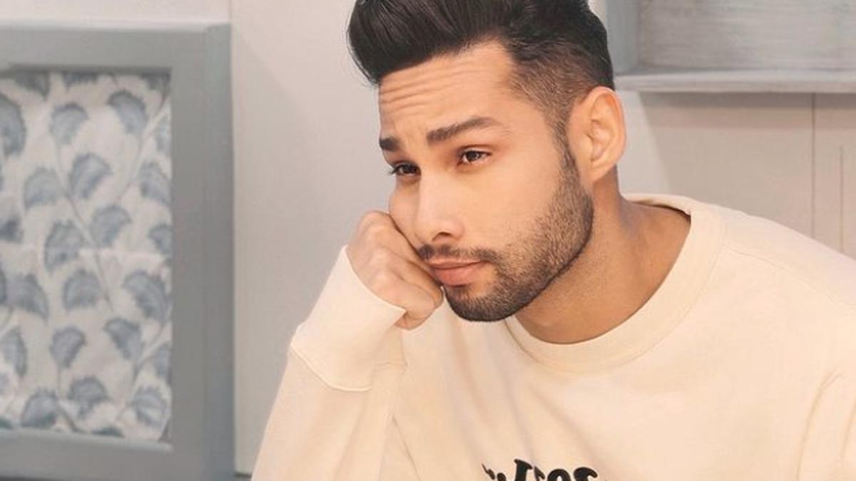   सिद्धांत चतुर्वेदी