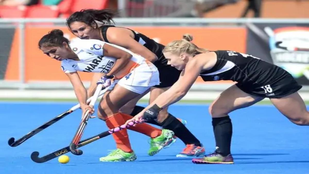 Monika Malik India Hockey Player Family Reaction Live: मिडफील्डर मोनिका मलिक