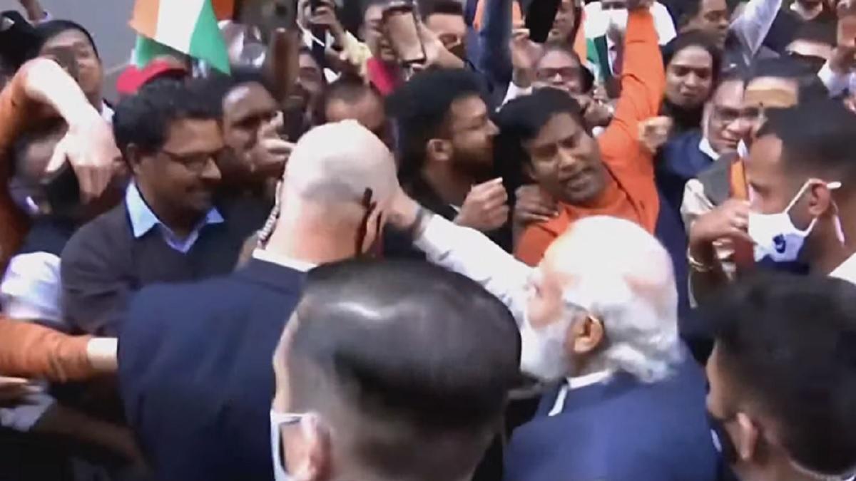 भारतीयों से मिले पीएम मोदी