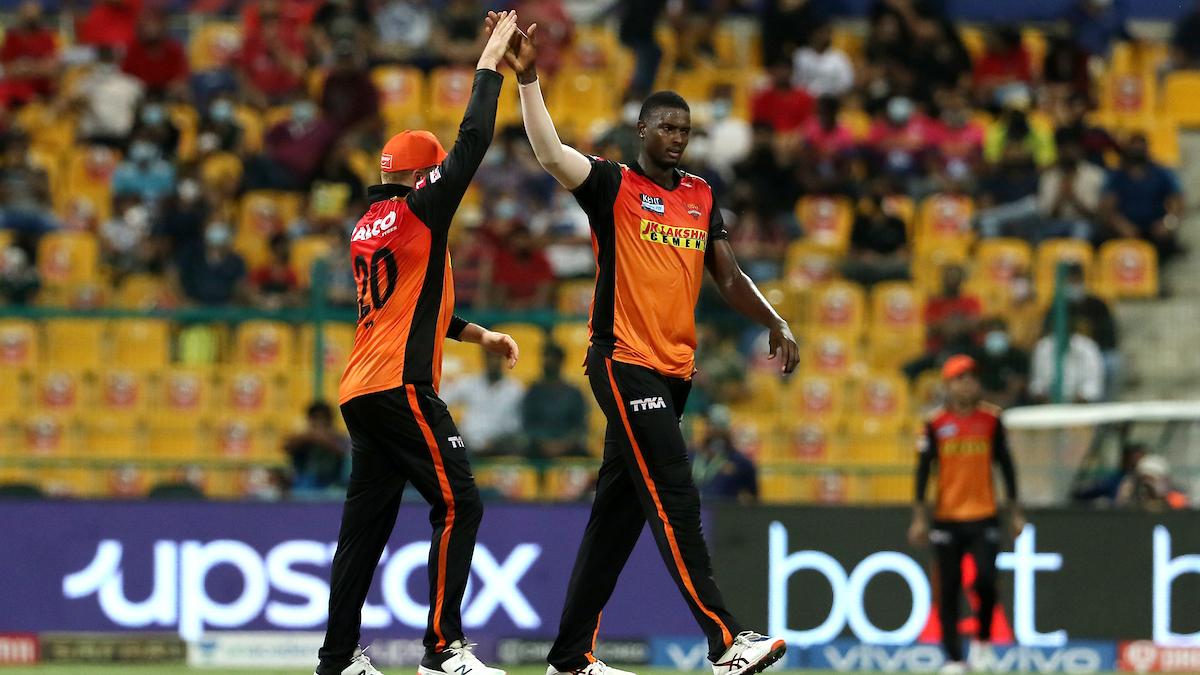 SRH won by 4 runs (twitter)